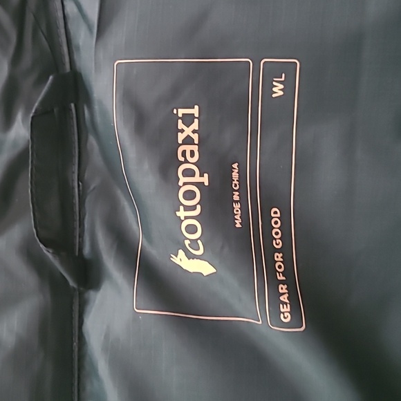 Cotopaxi Women's Down Jacket - Picture 4 of 9